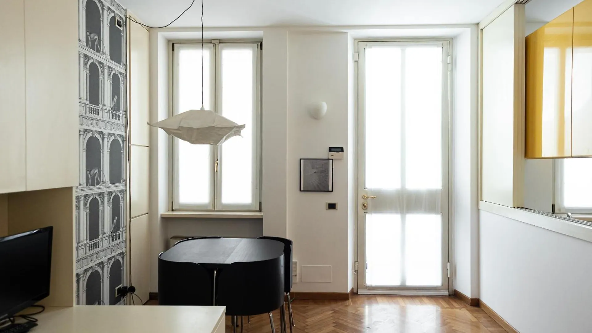 Elegante Bilocale In Montenapoleone - Brera Milano